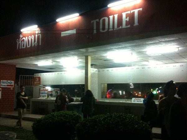 ナイトマーケットのトイレ事情