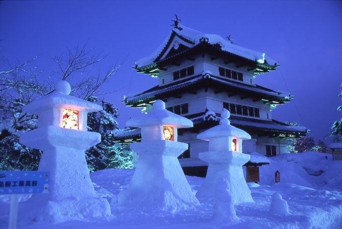 弘前城雪灯籠まつり