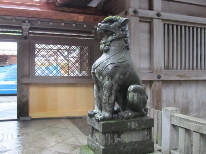 彌彦神社