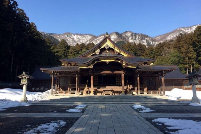 彌彦神社