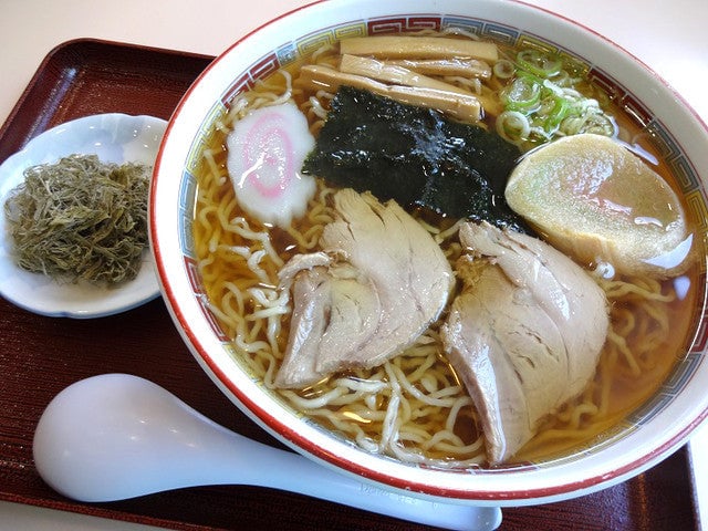 三角そばや